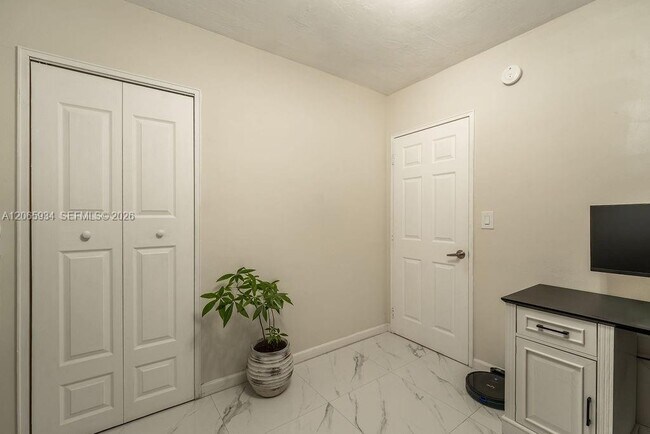 Building Photo - 1600 N 68th Ave