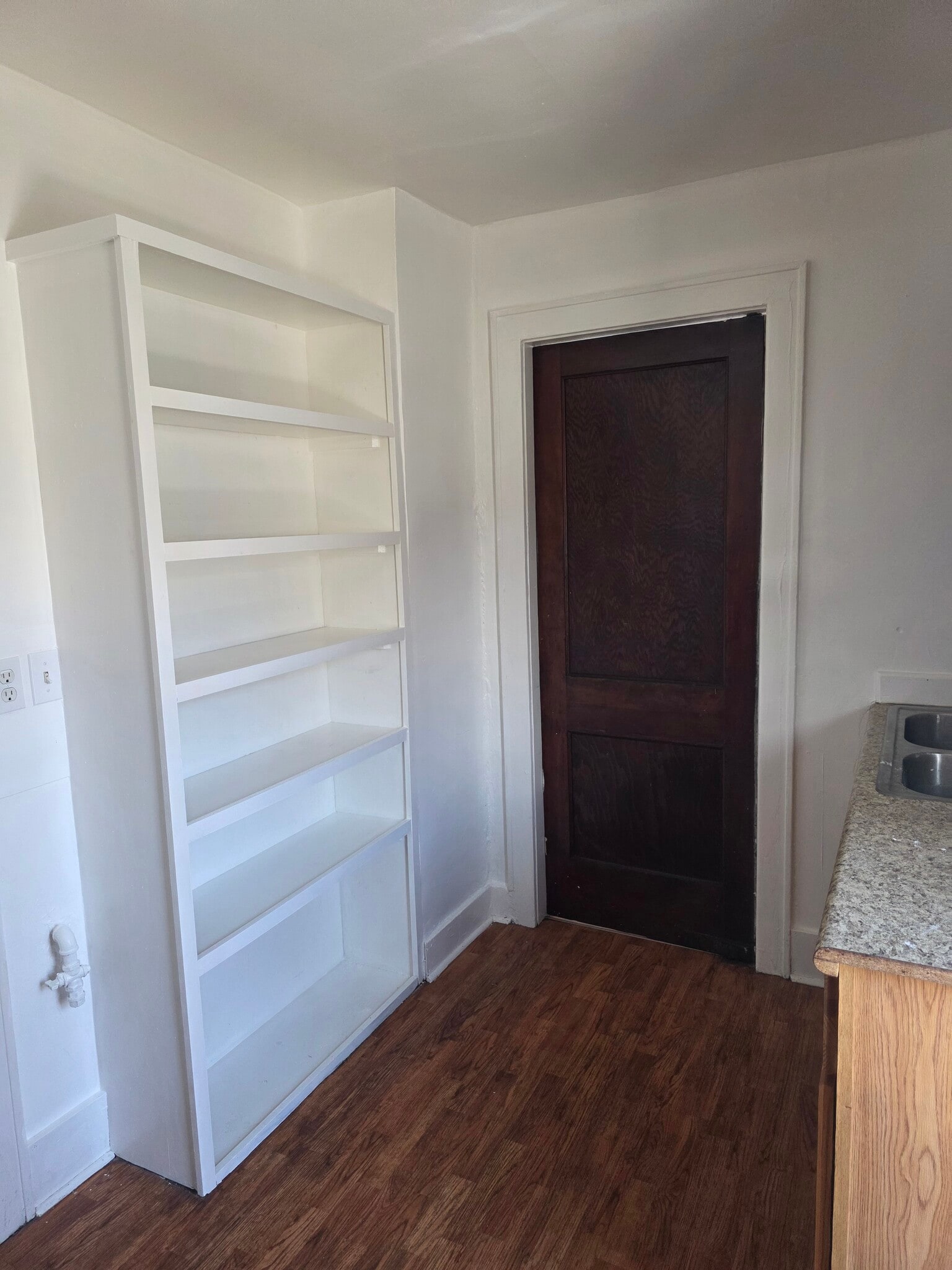 Building Photo - 833 10th St NW