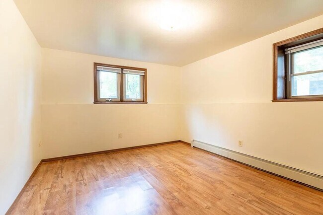 Building Photo - 1701 St Agnes Dr