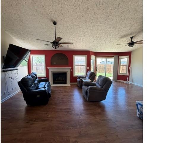 Building Photo - 1409 Roundtable Dr