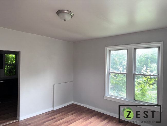Building Photo - Beautifully Remodeled Home!