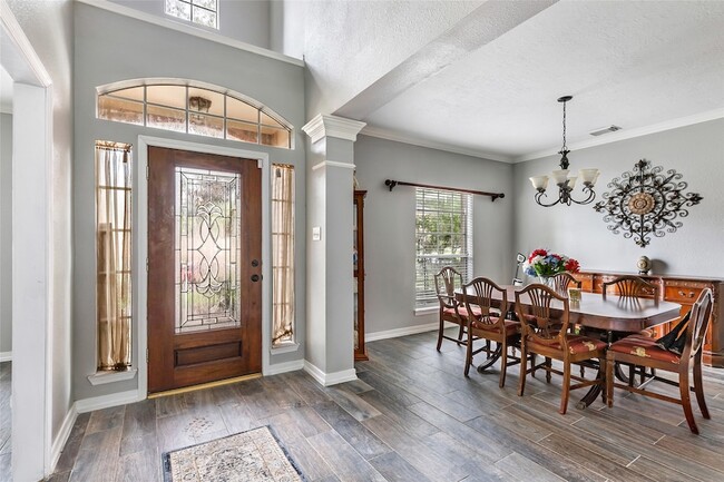 Building Photo - 2907 Silverberry Trail
