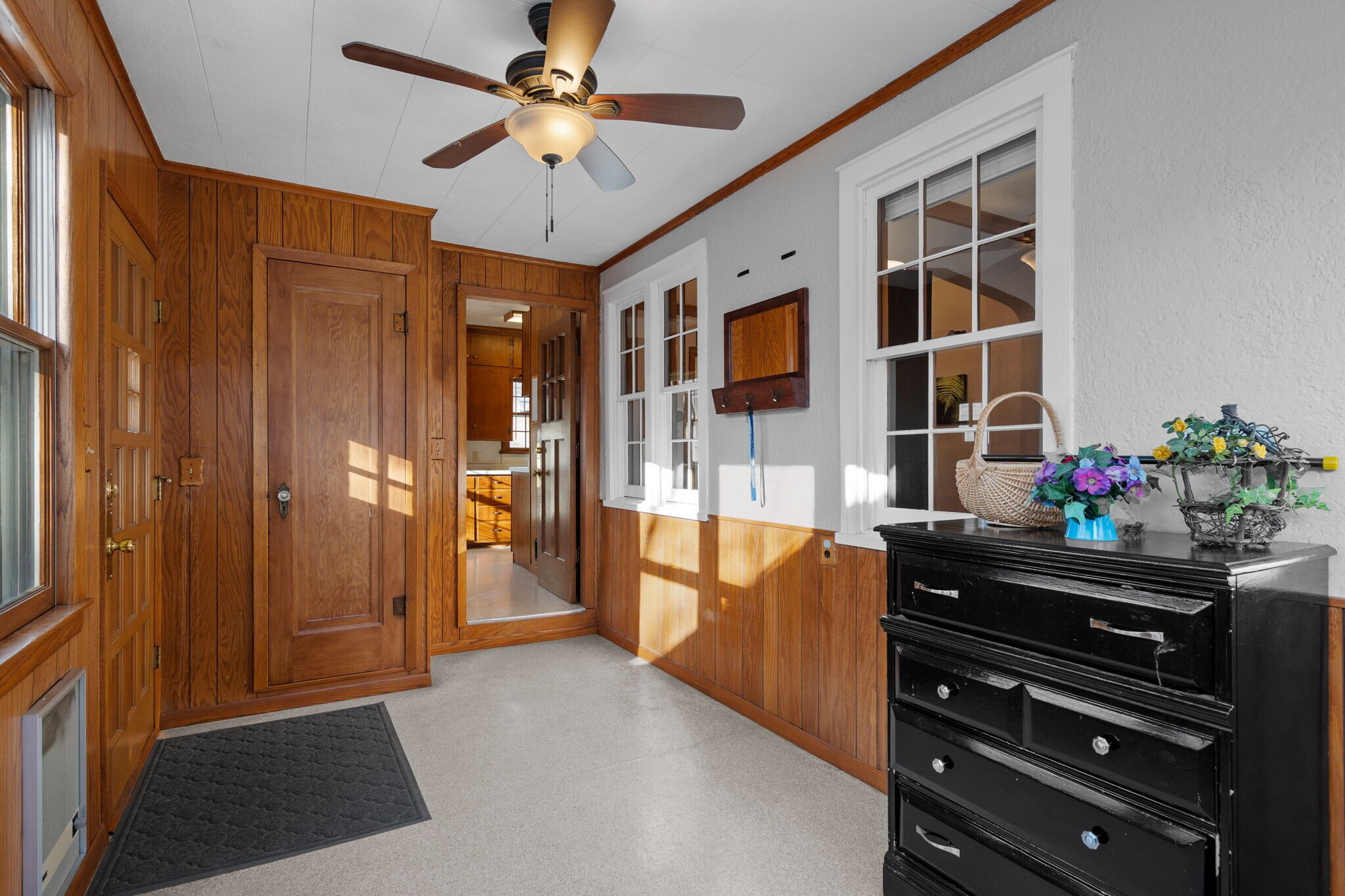 Building Photo - 1109 3rd St NW