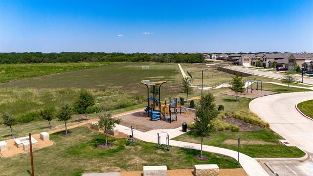 Building Photo - 904 Glover Dr