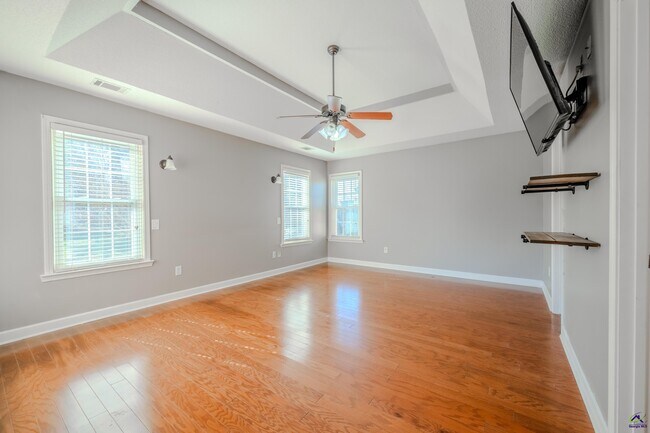 Building Photo - 611 Bay Laurel Cir