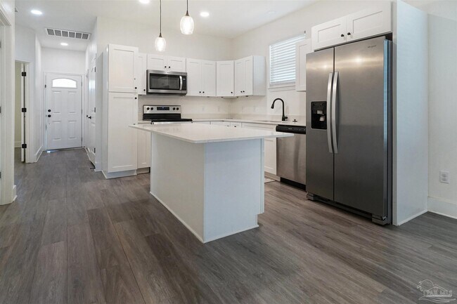 Building Photo - 5214 Arrowhead Rd