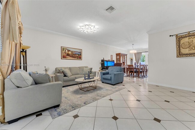 Building Photo - 3492 SW 177th Ave