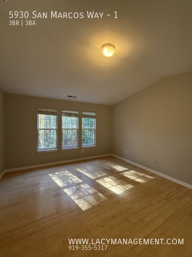 Building Photo - 5930 San Marcos Way