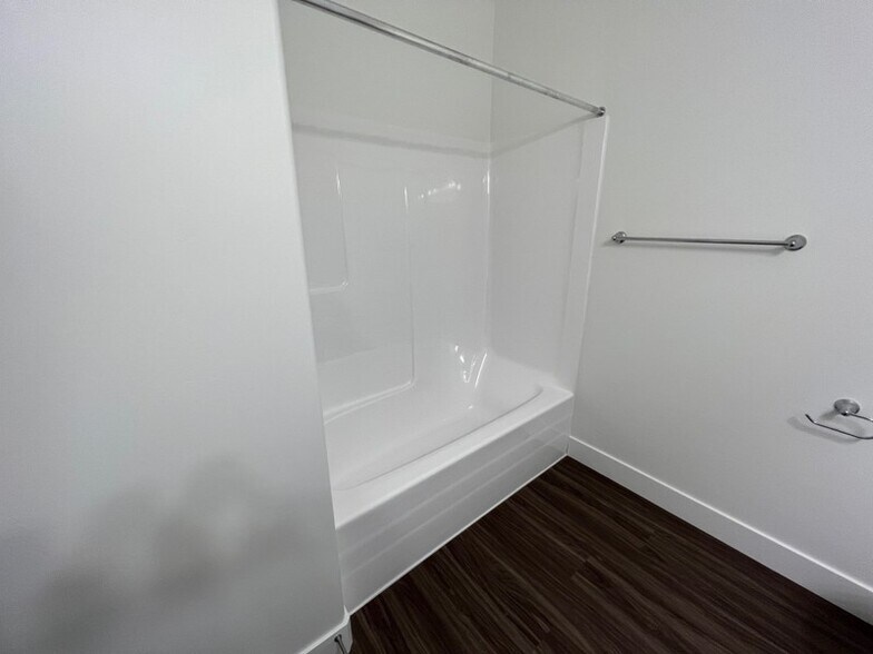 Building Photo - 3363 Hardman Way