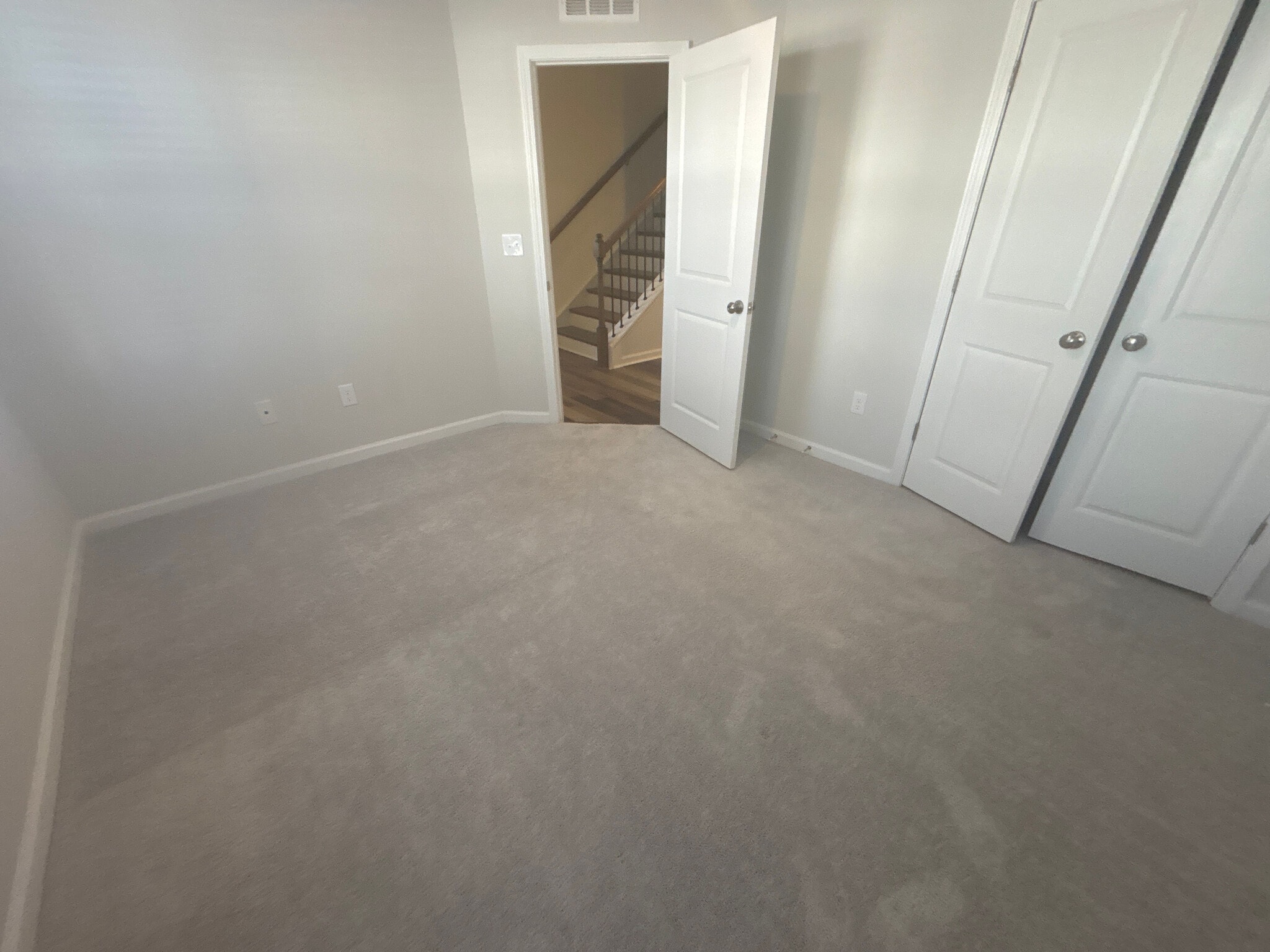 Building Photo - Room in Townhome on Hemlock Cone Wy