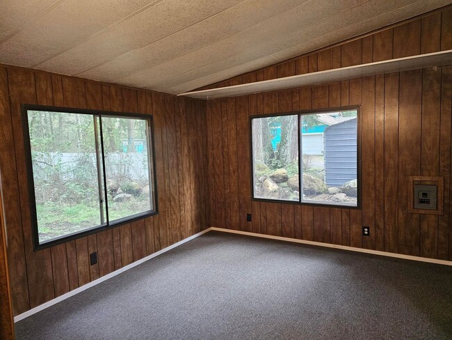 Building Photo - House for Rent in Yelm