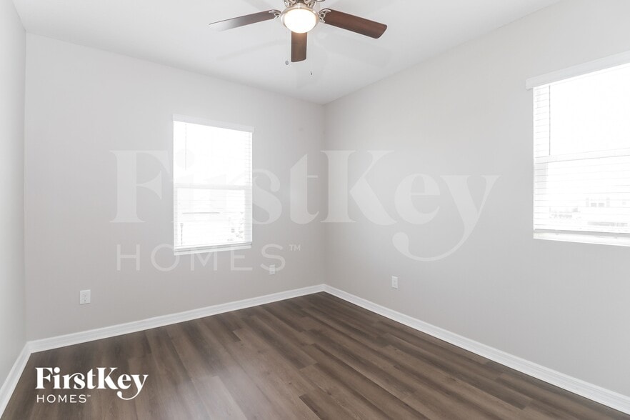 Building Photo - 34088 White Fountain Ct