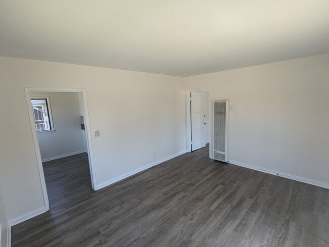 Primary Photo - 727 Portola Ave