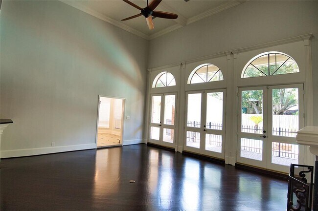 Building Photo - 15834 S Barkers Landing Rd