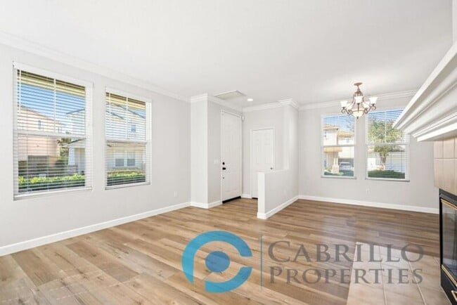 Building Photo - 12177 Pepper Tree Ln