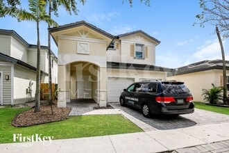 Building Photo - 3640 NE 1st St