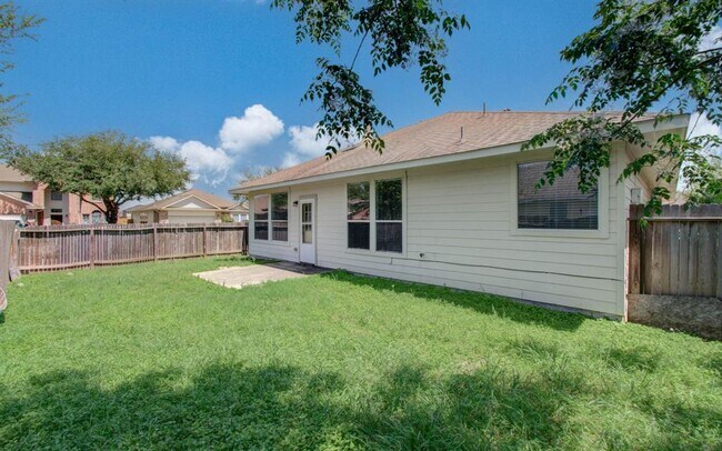 Building Photo - 7547 Oakwood Canyon Dr