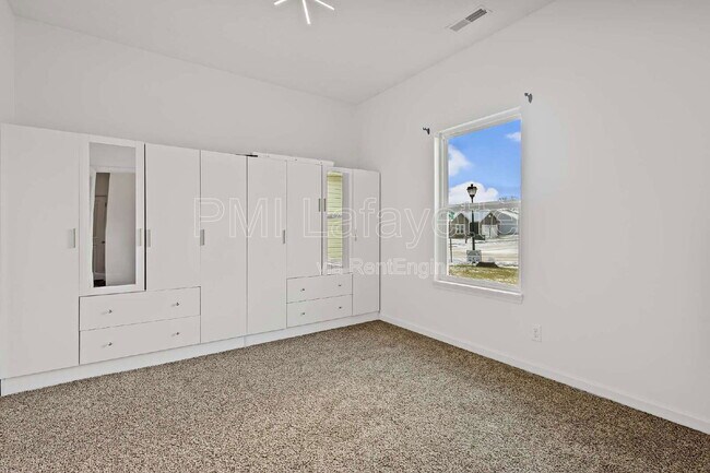 Building Photo - 3350 Marlton Ct