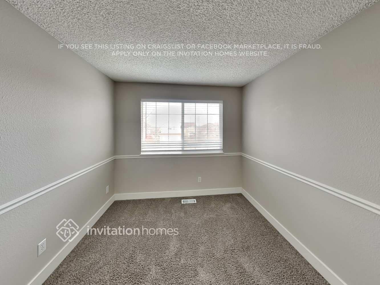 Building Photo - 9925 Stonebriar Ln