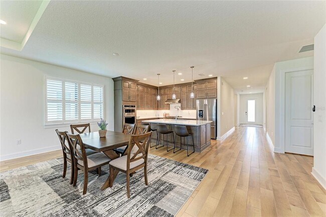 Building Photo - 18530 Midsummer Pl