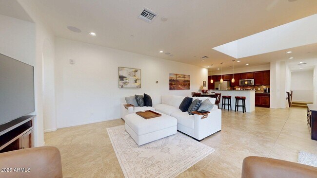 Building Photo - 3935 E Rough Rider Rd