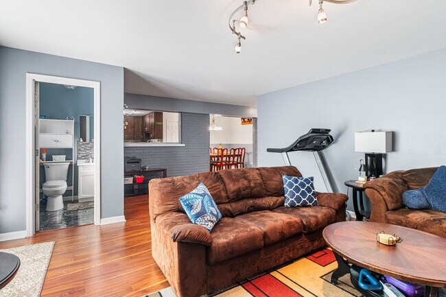 Building Photo - 379 Stone Pl