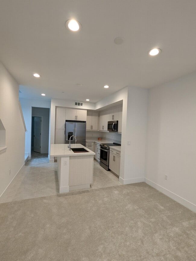 Building Photo - 9877 MacArthur Blvd