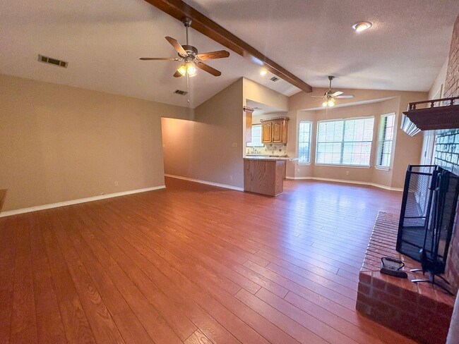 Building Photo - COMING SOON! 3 Bed 2 Bath on 2 Acres in Bullard!