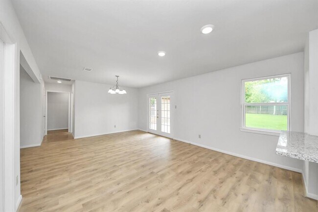 Building Photo - 9615 Meadowvale Dr