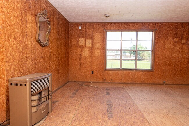 Building Photo - 407 Nugier Ave