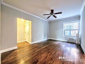 Building Photo - 1 bedroom in CHICAGO IL 60613