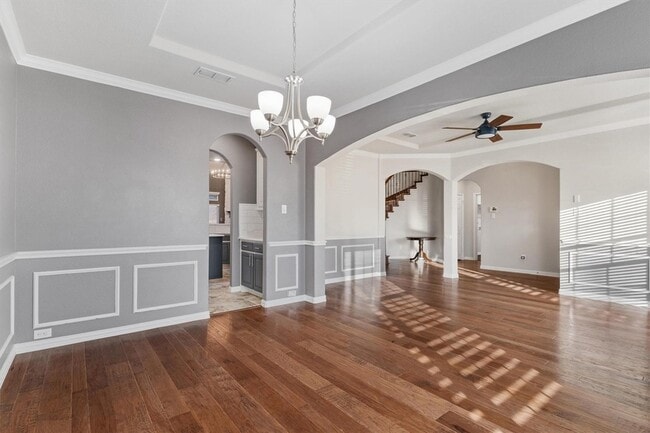 Building Photo - 2003 Silent Shore St