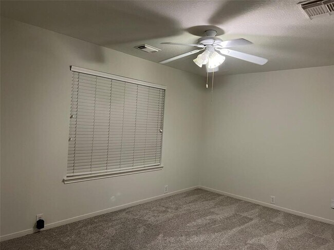Building Photo - 17311 Stone Peaks Dr