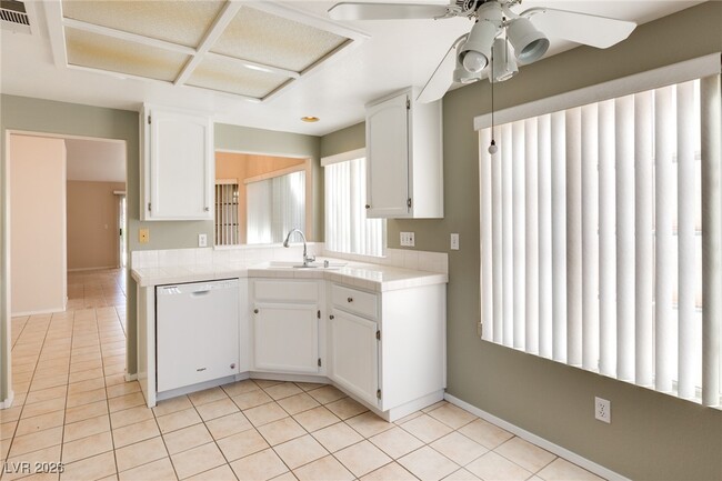 Building Photo - 324 Cavalla St