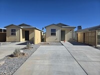 Building Photo - 1484 Tonto Dr