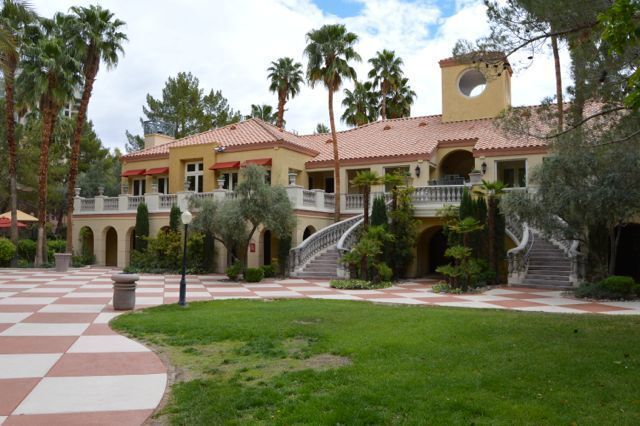 Building Photo - 270 E Flamingo Rd