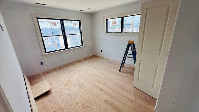 Building Photo - 38 Elmwood Ave