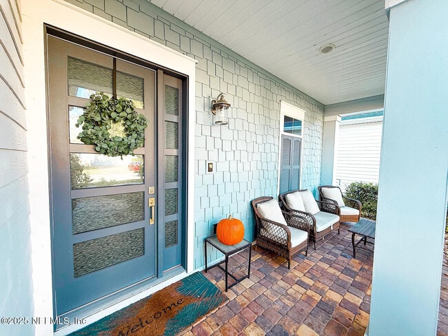 Building Photo - 2866 Montilla Dr