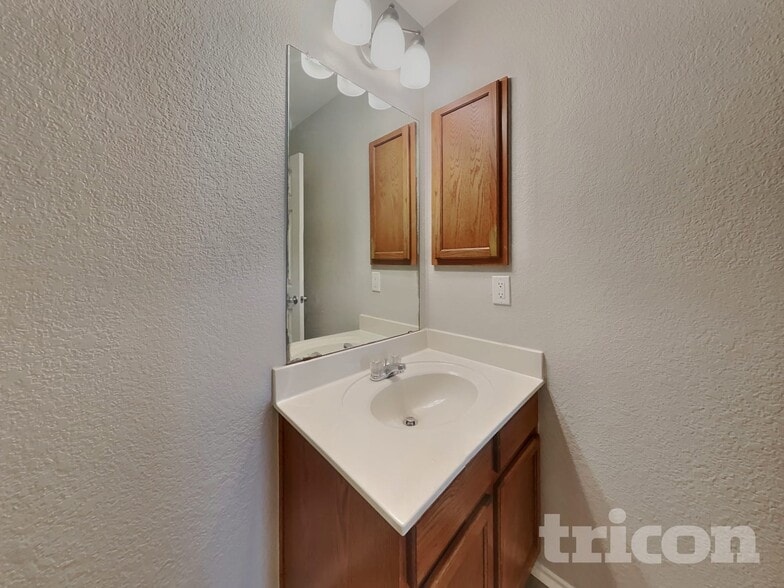 Building Photo - 14109 Black Gold Trail