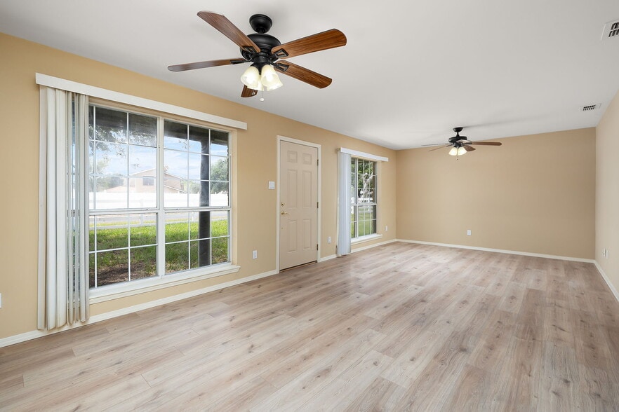 Building Photo - 4800 Mile 6 Rd