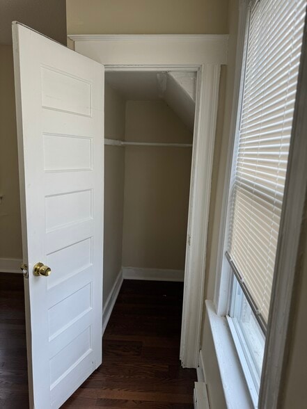 Bed 1 closet - 128 Pleasant St