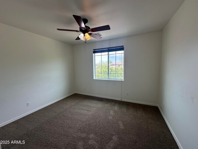 Building Photo - 7430 S 27th Way