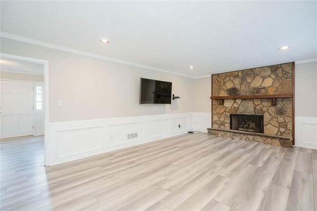 Building Photo - 3281 Mitsy Forest Way NE