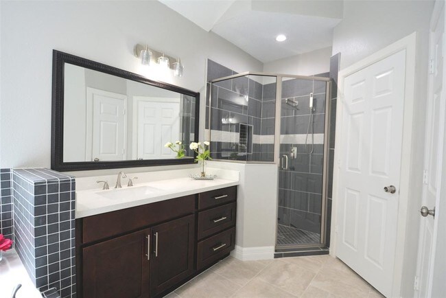 Building Photo - 21015 Eagle Bend