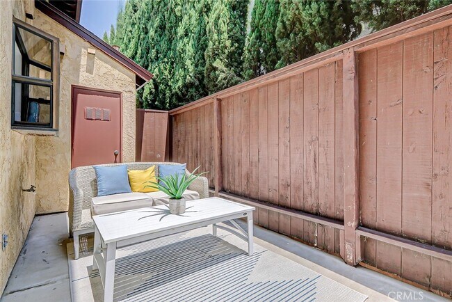 Back private patio - 4033 W 182nd St