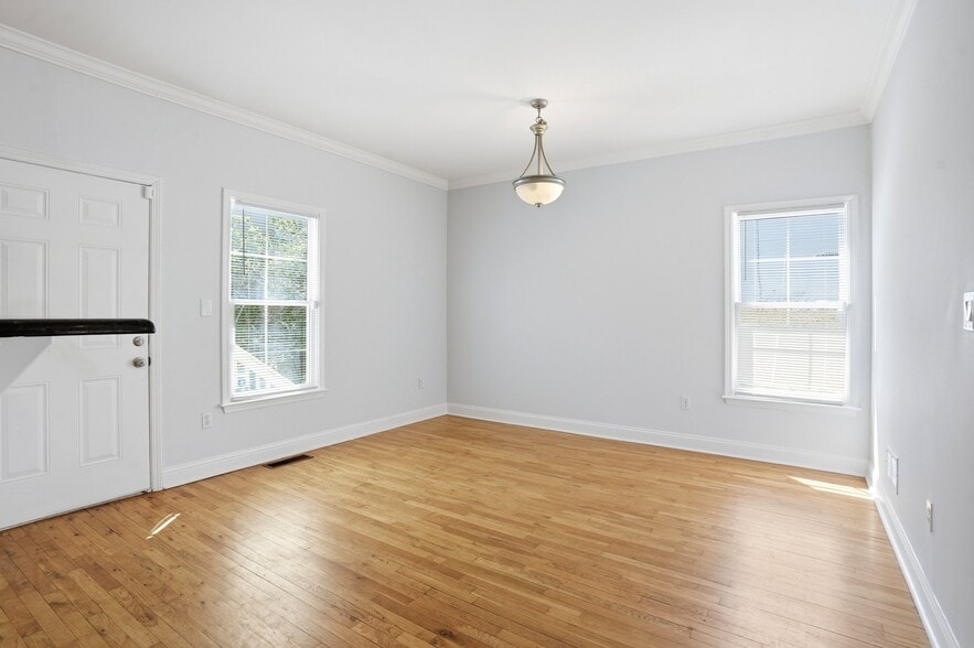 Building Photo - 50 Pope St SW