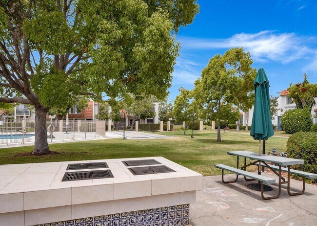 Building Photo - 4030 Mt Acadia Blvd