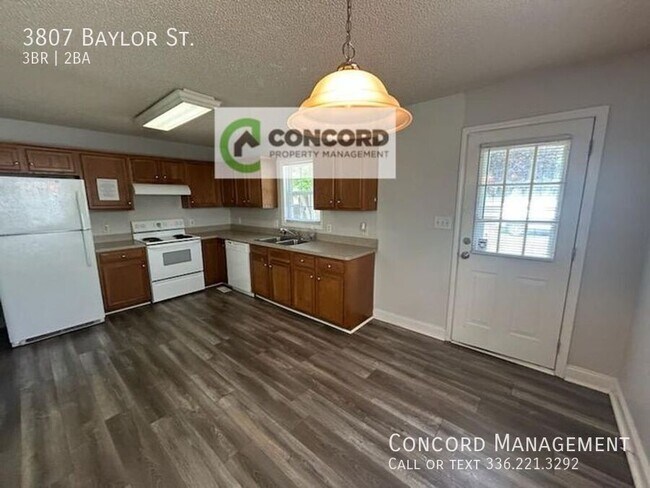 Building Photo - 3807 Baylor St