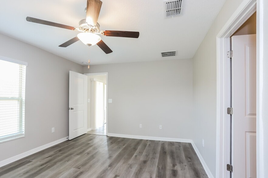Building Photo - 4252 Unbridled Song Dr