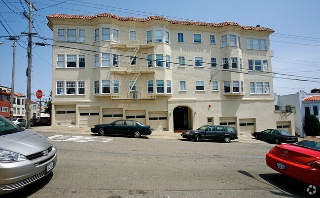 Building Photo - 600 41st Ave